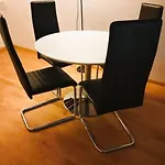 New Cozy 2 In Old Town Center Renn - Self Checkin Apartment *